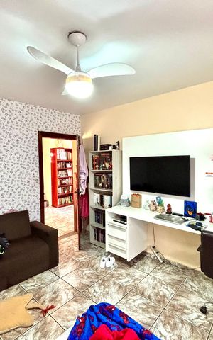 Casa à venda com 380m², 4 quartos e 4 vagas Casa à venda com 380m², 4 quartos e 4 vagasQuarto 4