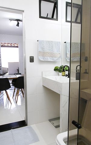 Casa à venda com 360m², 5 quartos e 3 vagasBanheiro casa 1