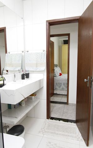 Casa à venda com 360m², 5 quartos e 3 vagasBanheiro  casa 2