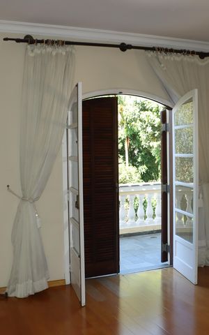 Casa de condomínio para alugar com 591m², 7 quartos e 4 vagasSuíte