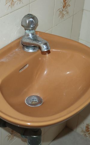 Casa de condomínio para alugar com 591m², 7 quartos e 4 vagasBanheiro de serviço