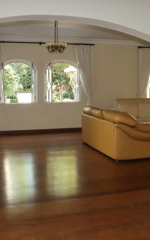 Casa de condomínio para alugar com 591m², 7 quartos e 4 vagasSala 2