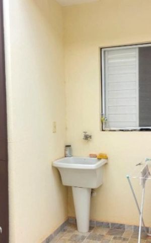 Casa à venda com 153m², 4 quartos e 3 vagas Casa à venda com 153m², 4 quartos e 3 vagasÁrea de serviço