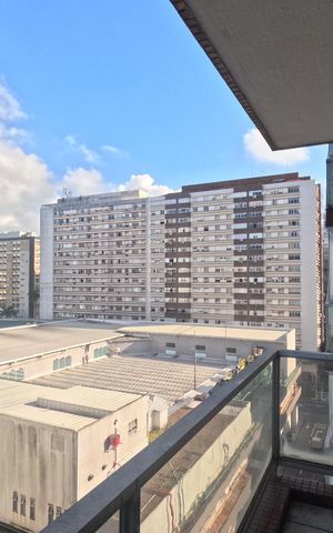 Apartamento para alugar com 102m², 1 quarto e sem vagaVaranda da Sala