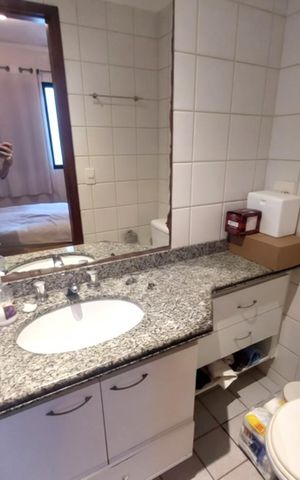 Apartamento à venda com 70m², 3 quartos e 2 vagas Apartamento à venda com 70m², 3 quartos e 2 vagasBanheiro