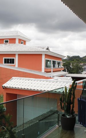 Casa de condomínio à venda com 400m², 4 quartos e 3 vagasVaranda gourmet