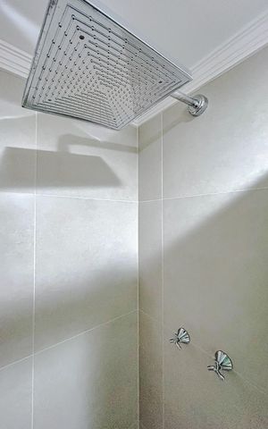 Apartamento para alugar com 68m², 2 quartos e 2 vagasBanheiro