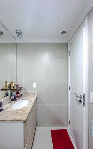 Apartamento para alugar com 68m², 2 quartos e 2 vagasBanheiro