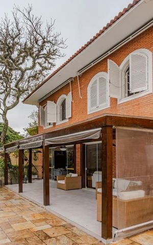 Casa à venda com 420m², 4 quartos e 4 vagas