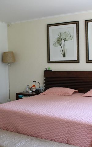 Casa à venda com 420m², 4 quartos e 4 vagas Casa à venda com 420m², 4 quartos e 4 vagasSuíte 1