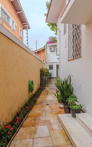 Casa à venda com 420m², 4 quartos e 4 vagas