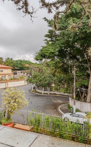 Casa à venda com 420m², 4 quartos e 4 vagas