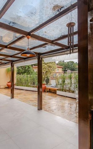Casa à venda com 420m², 4 quartos e 4 vagas