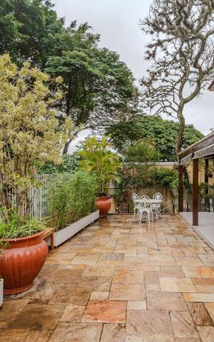 Casa à venda com 420m², 4 quartos e 4 vagas