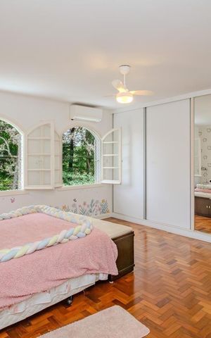 Casa à venda com 420m², 4 quartos e 4 vagas