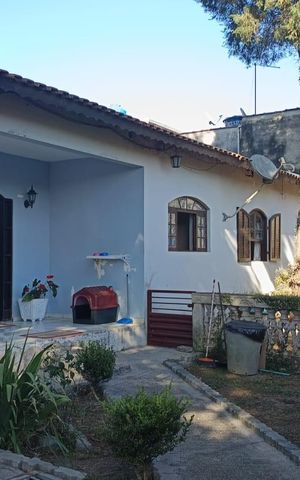 Casa à venda com 5000m², 3 quartos e 15 vagas Casa à venda com 5000m², 3 quartos e 15 vagasÁrea externa
