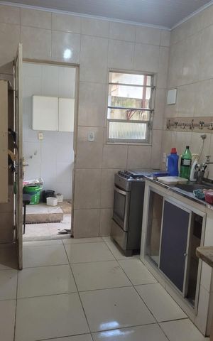 Casa à venda com 167m², 4 quartos e 1 vaga Casa à venda com 167m², 4 quartos e 1 vagaCozinha