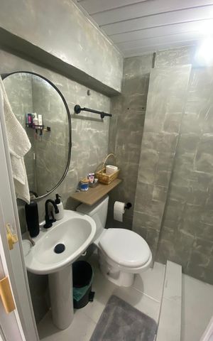 Casa à venda com 167m², 4 quartos e 1 vaga Casa à venda com 167m², 4 quartos e 1 vagaBanheiro
