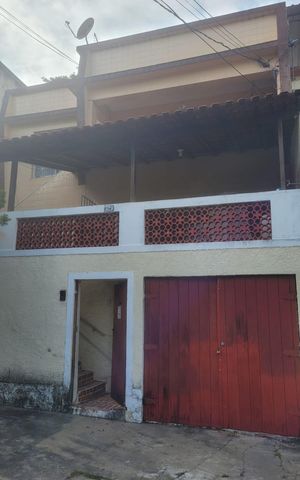 Casa à venda com 167m², 4 quartos e 1 vaga Casa à venda com 167m², 4 quartos e 1 vagaFachada