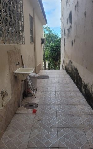 Casa à venda com 167m², 4 quartos e 1 vaga Casa à venda com 167m², 4 quartos e 1 vagaÁrea de serviço