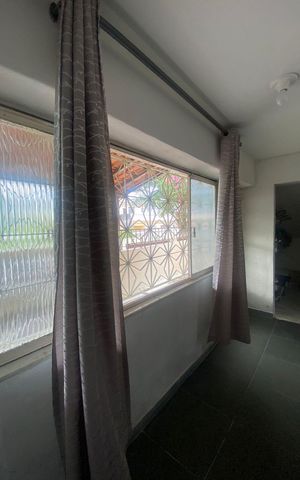 Casa à venda com 167m², 4 quartos e 1 vaga Casa à venda com 167m², 4 quartos e 1 vagaSala