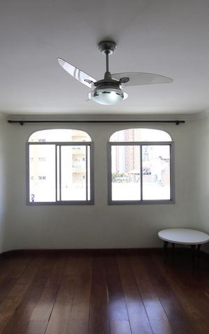 Apartamento à venda com 83m², 2 quartos e 1 vagaSala