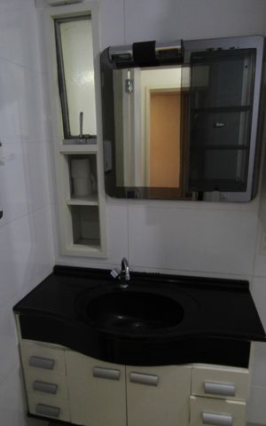 Apartamento à venda com 83m², 2 quartos e 1 vagaBanheiro 2