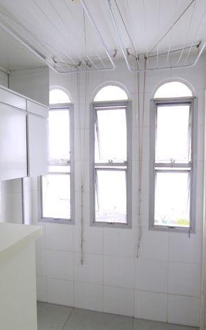Apartamento à venda com 83m², 2 quartos e 1 vagaCozinha e Área de Serviço