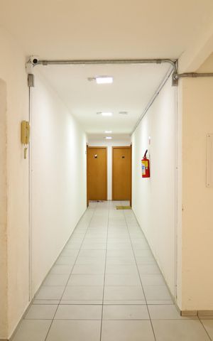 Apartamento à venda com 41m², 2 quartos e sem vagaÁrea comum - Saguão do prédio