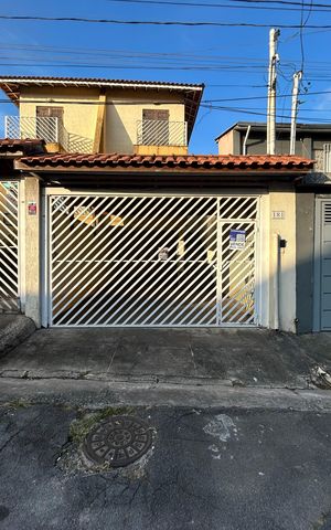 Casa à venda com 133m², 3 quartos e 3 vagasFachada