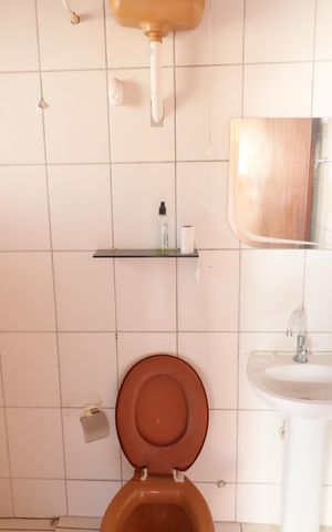 Casa à venda com 311m², 5 quartos e 2 vagasBanheiro 4
