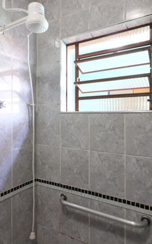 Casa à venda com 311m², 5 quartos e 2 vagasBanheiro 3