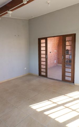Casa à venda com 311m², 5 quartos e 2 vagasQuintal