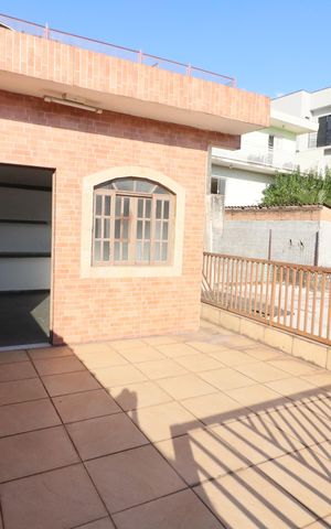 Casa à venda com 311m², 5 quartos e 2 vagasQuintal