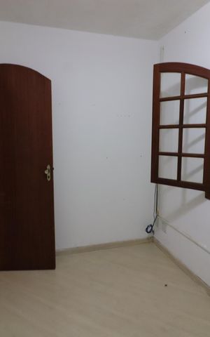Casa à venda com 311m², 5 quartos e 2 vagasQuarto 2