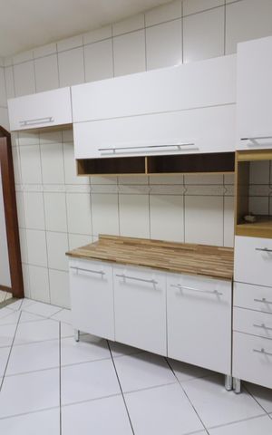 Casa à venda com 311m², 5 quartos e 2 vagasCozinha