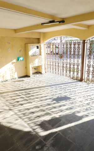 Casa à venda com 311m², 5 quartos e 2 vagasGaragem