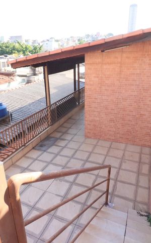 Casa à venda com 311m², 5 quartos e 2 vagasQuintal