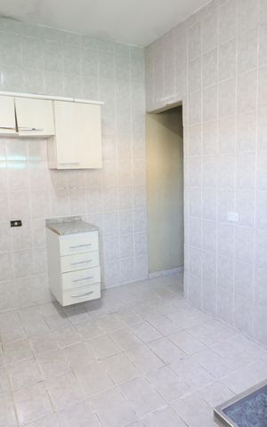 Casa à venda com 311m², 5 quartos e 2 vagasCozinha 2