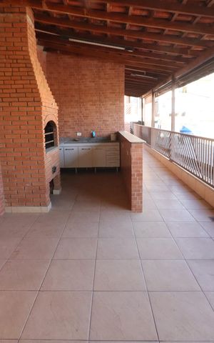 Casa à venda com 311m², 5 quartos e 2 vagasChurrasqueira