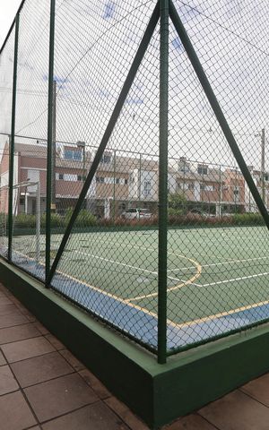 Casa de condomínio à venda com 160m², 3 quartos e 2 vagasQuadra Esportiva
