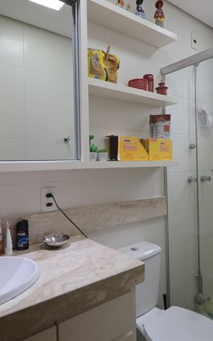 Casa de condomínio à venda com 160m², 3 quartos e 2 vagasBanheiro 