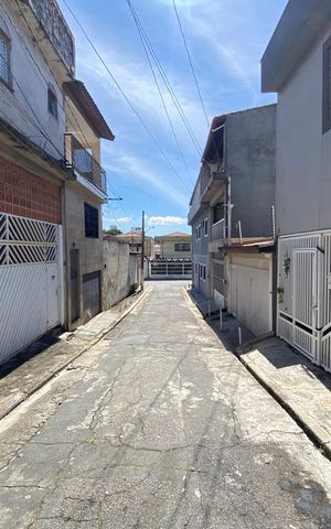 Casa à venda com 300m², 2 quartos e 2 vagasVista da Rua