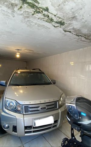 Casa à venda com 300m², 2 quartos e 2 vagasGaragem
