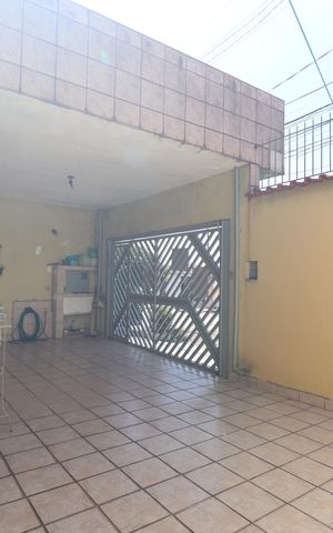 Casa à venda com 116m², 3 quartos e 2 vagasGaragem