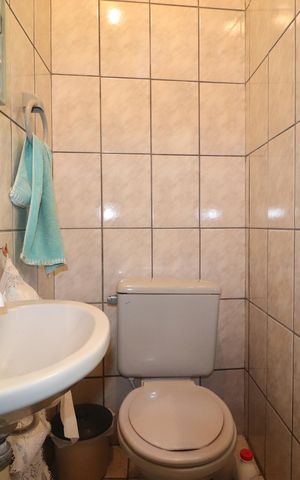 Casa à venda com 116m², 3 quartos e 2 vagasLavabo