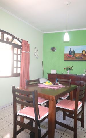 Casa à venda com 116m², 3 quartos e 2 vagasCopa