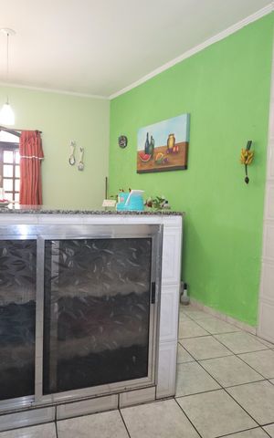 Casa à venda com 116m², 3 quartos e 2 vagasCozinha