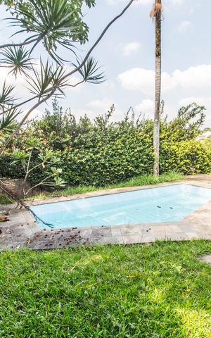 Casa de condomínio para alugar com 490m², 4 quartos e 4 vagas Casa de condomínio para alugar com 490m², 4 quartos e 4 vagasPiscina