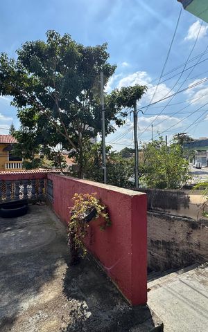 Casa à venda com 150m², 3 quartos e 1 vaga Casa à venda com 150m², 3 quartos e 1 vagaQuintal